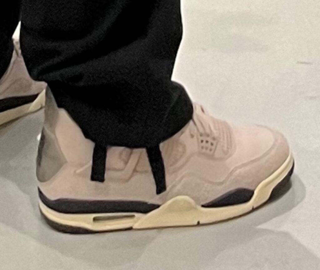 A Ma Maniere Air Jordan 4 Phantom FZ4810-001