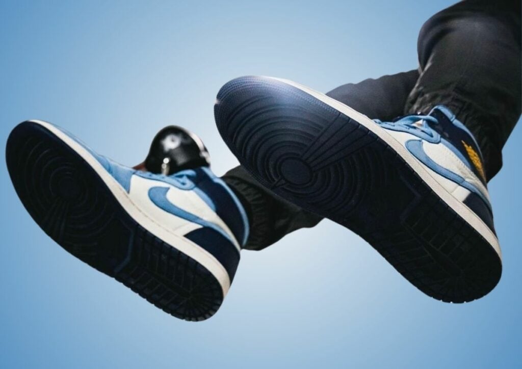 Air Jordan 1 First in Flight FD2596-400 On-Feet