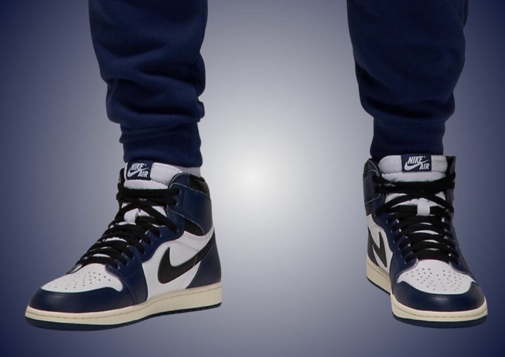 Air Jordan 1 High Midnight Navy DZ5485-401 On-Feet