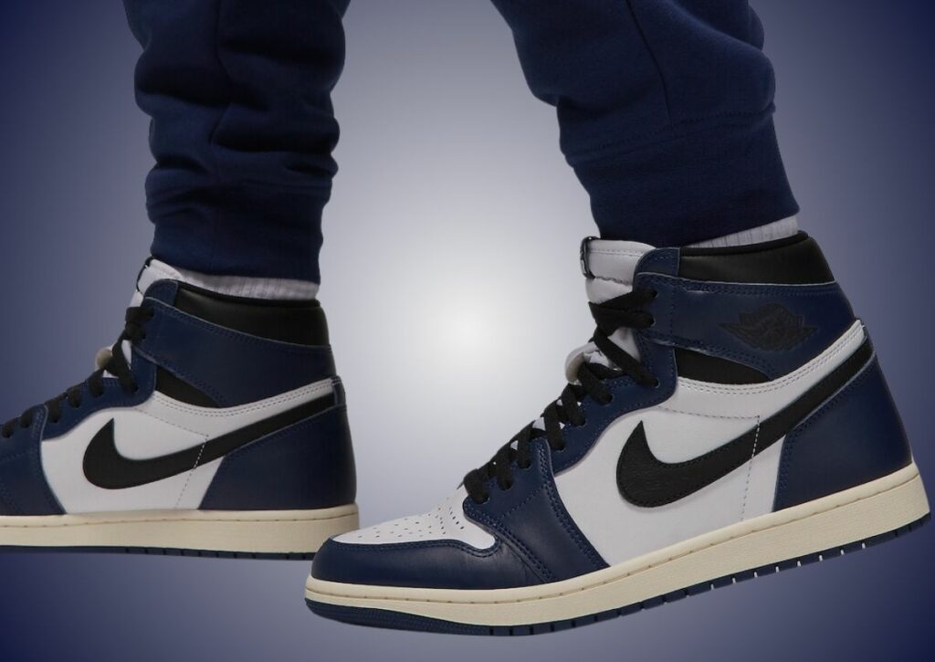 Air Jordan 1 High Midnight Navy DZ5485-401 On-Feet