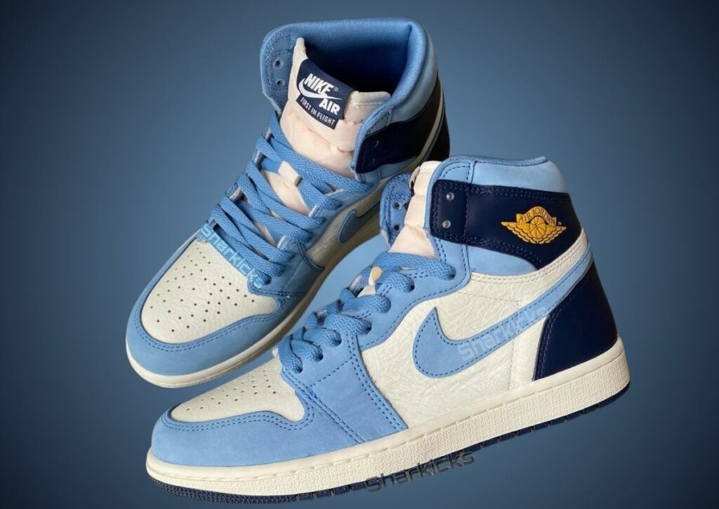 Air Jordan 1 High OG First in Flight FD2596-400