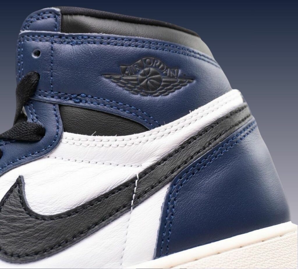 Air Jordan 1 High OG Midnight Navy DZ5485-401