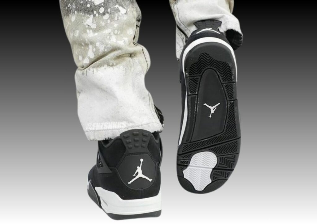 Air Jordan 4 White Thunder FQ8138-001 On-Feet
