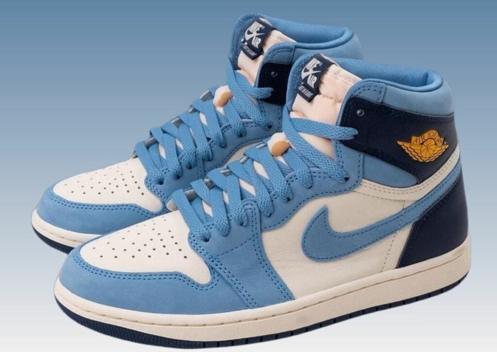 First in Flight Air Jordan 1 High FD2596-400