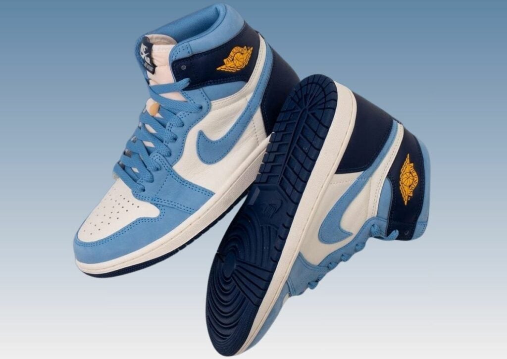 First in Flight Air Jordan 1 High FD2596-400