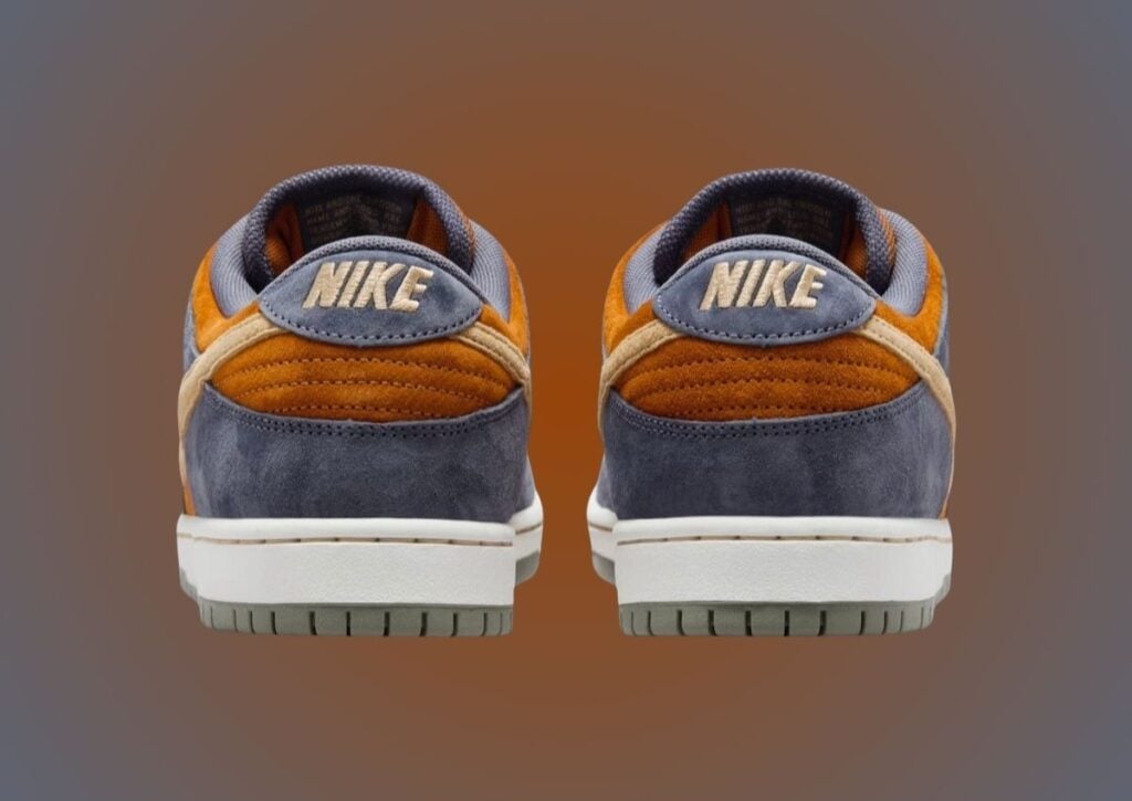 Nike SB Dunk Low Light Carbon Monarch HF3063-002