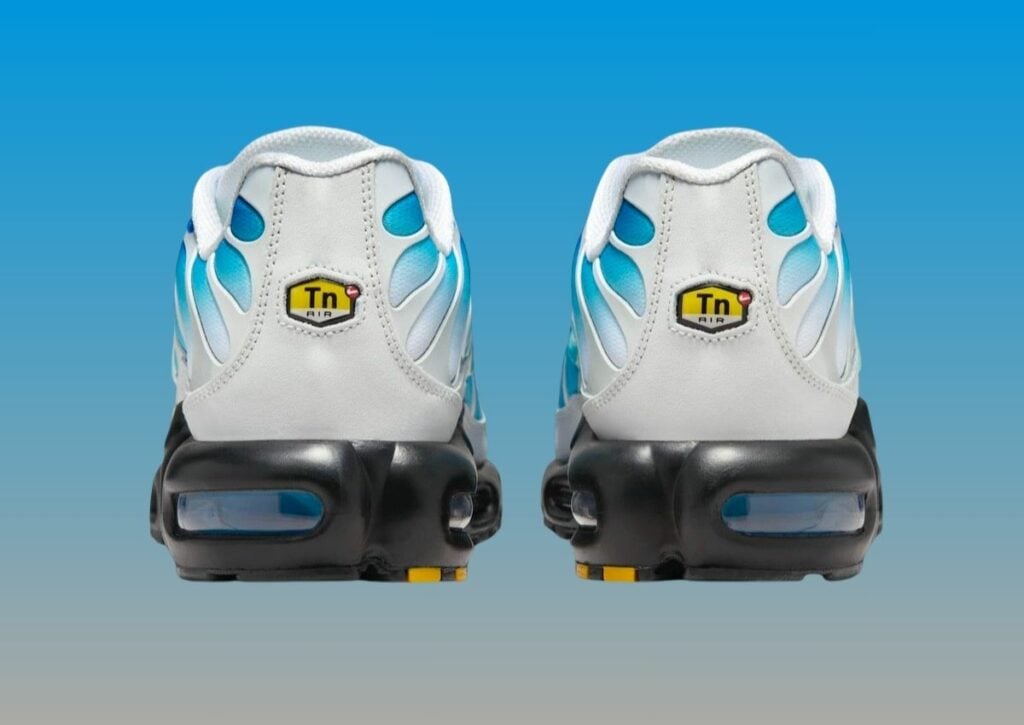One Block Down Nike Air Max Plus Light Photo Blue FZ3308-400