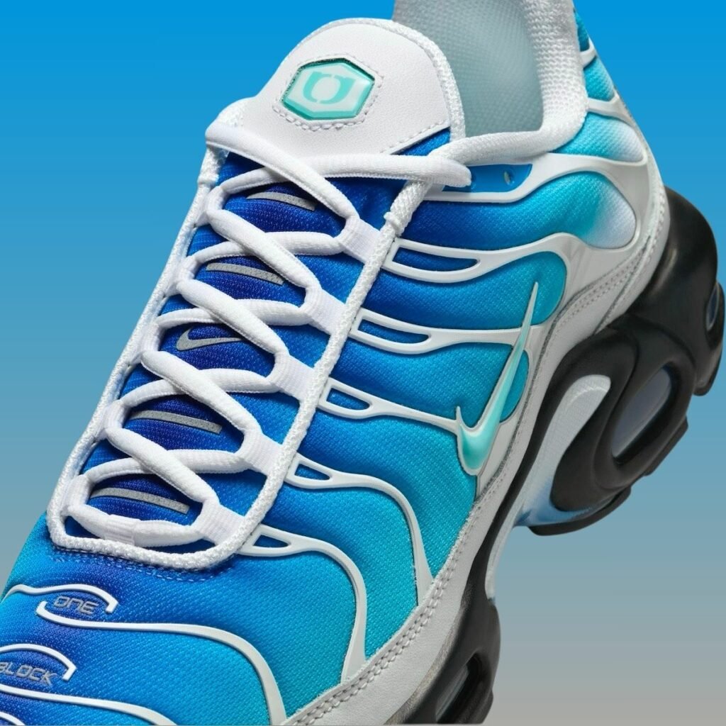 One Block Down Nike Air Max Plus Light Photo Blue FZ3308-400
