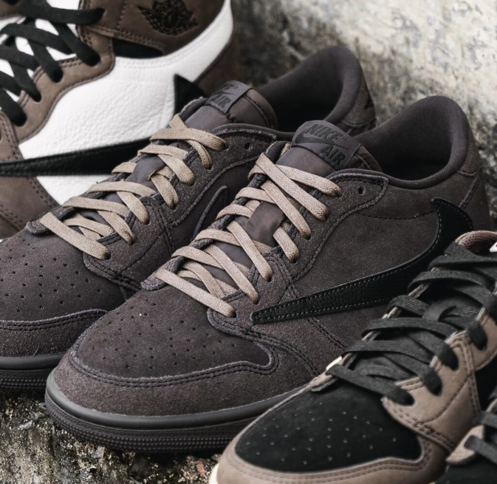 Travis Scott Air Jordan 1 Low OG Dark Mocha Velvet Brown DM7866-202